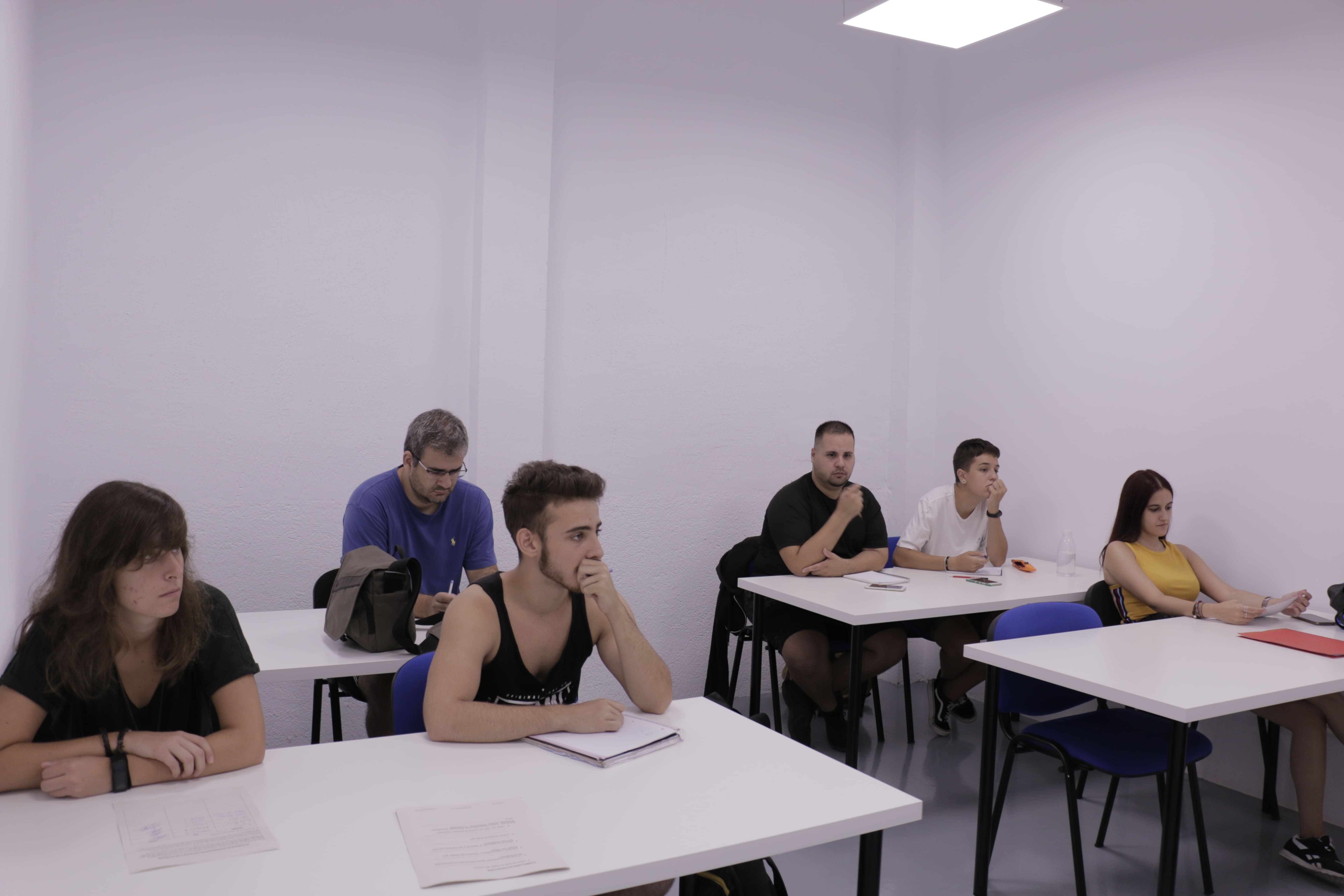 Aula 002 - imagen 2